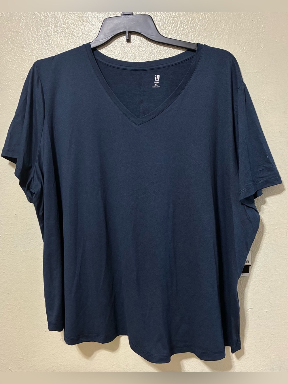 Ideology Classic V-Neck Women's Top - Navy